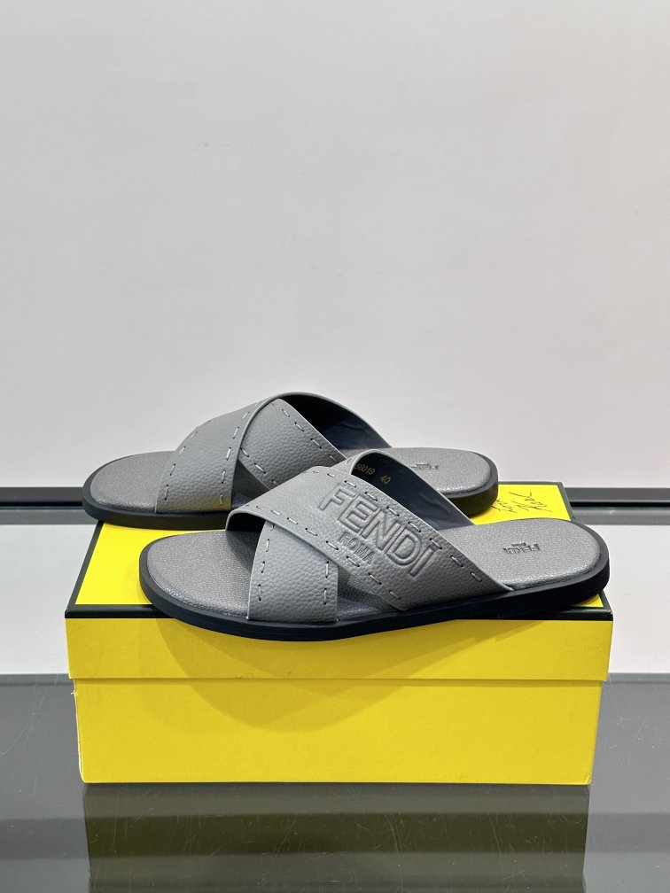 FENDI Shoes-61